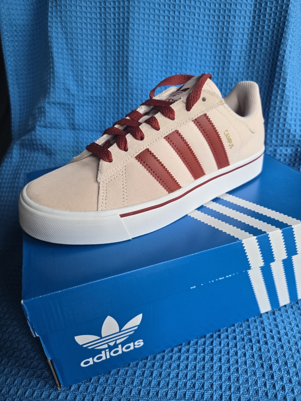 adidas Campus Vulc Low-Top Sneaker Blush Pink with Red Stripes Canvas Unisex